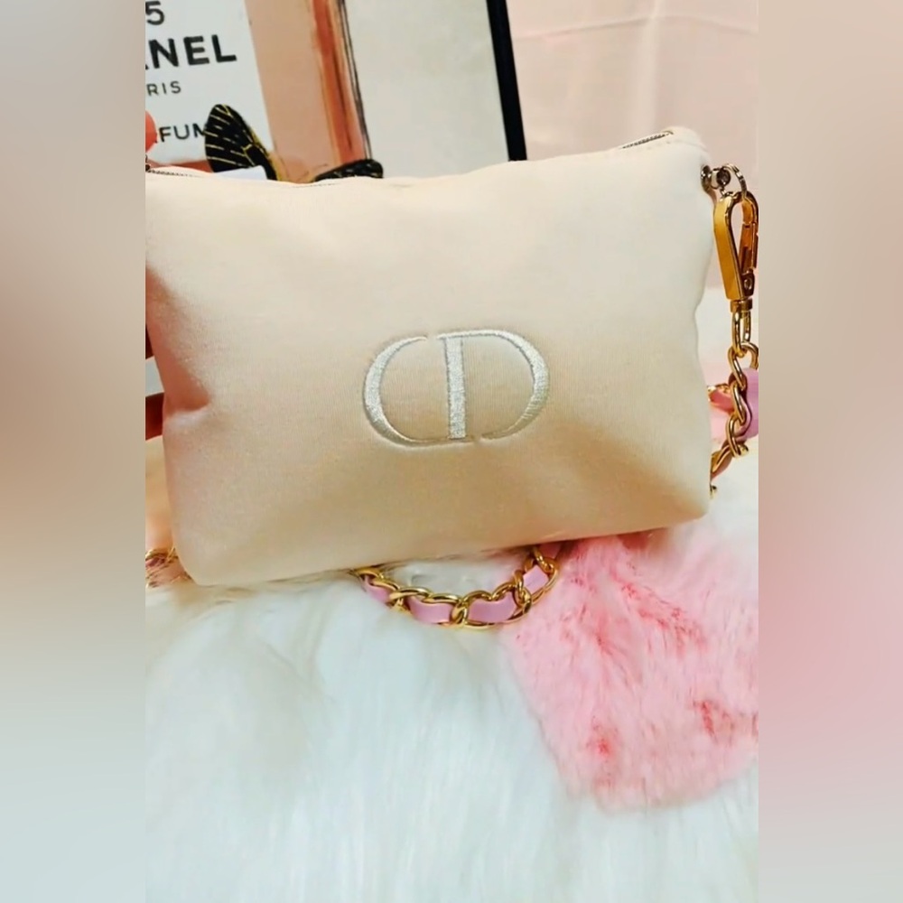 🔥NWOT CHRISTIAN DIORS COSMETIC BAG PINK CHAIN CROSSBODY BAGS/NIB 689 MITZAH DIOR - Picture 8 of 16